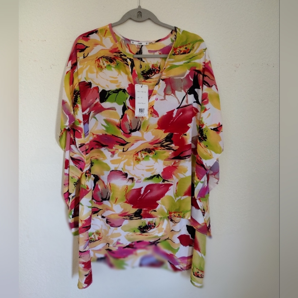 Sioni bathing suit cover up ,NWT,sz medium ,pull over .